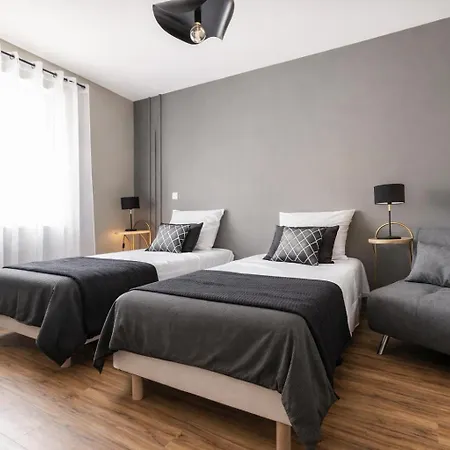 Apartman Nungesser, Gare