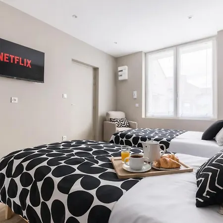 Apartman Nungesser, Gare *