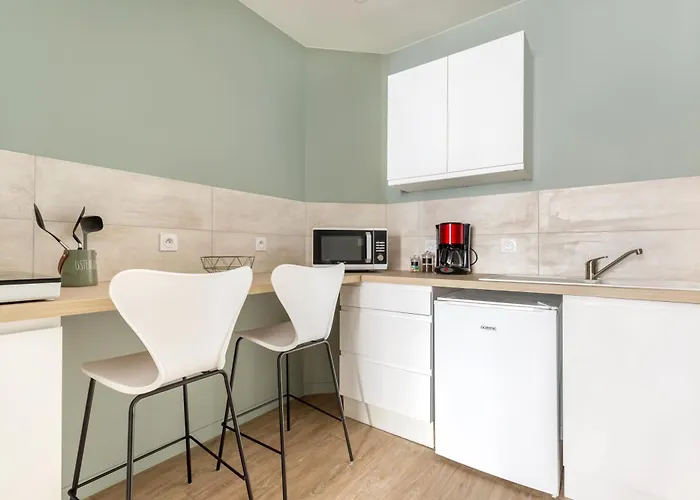 Nungesser, Gare Apartman Arras