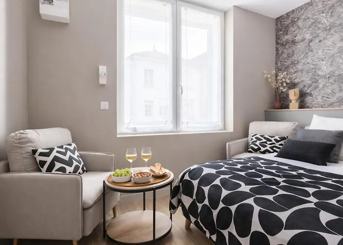 Nungesser, Gare Apartman Arras